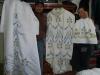 Foto de Emmanuel -ornamentos religiosos y blancos